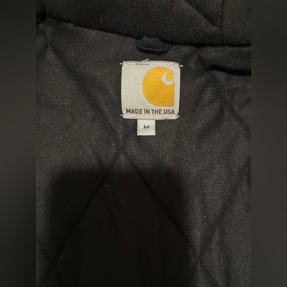 Carhartt men black jacket medium size, gently used - Picture 11 of 15